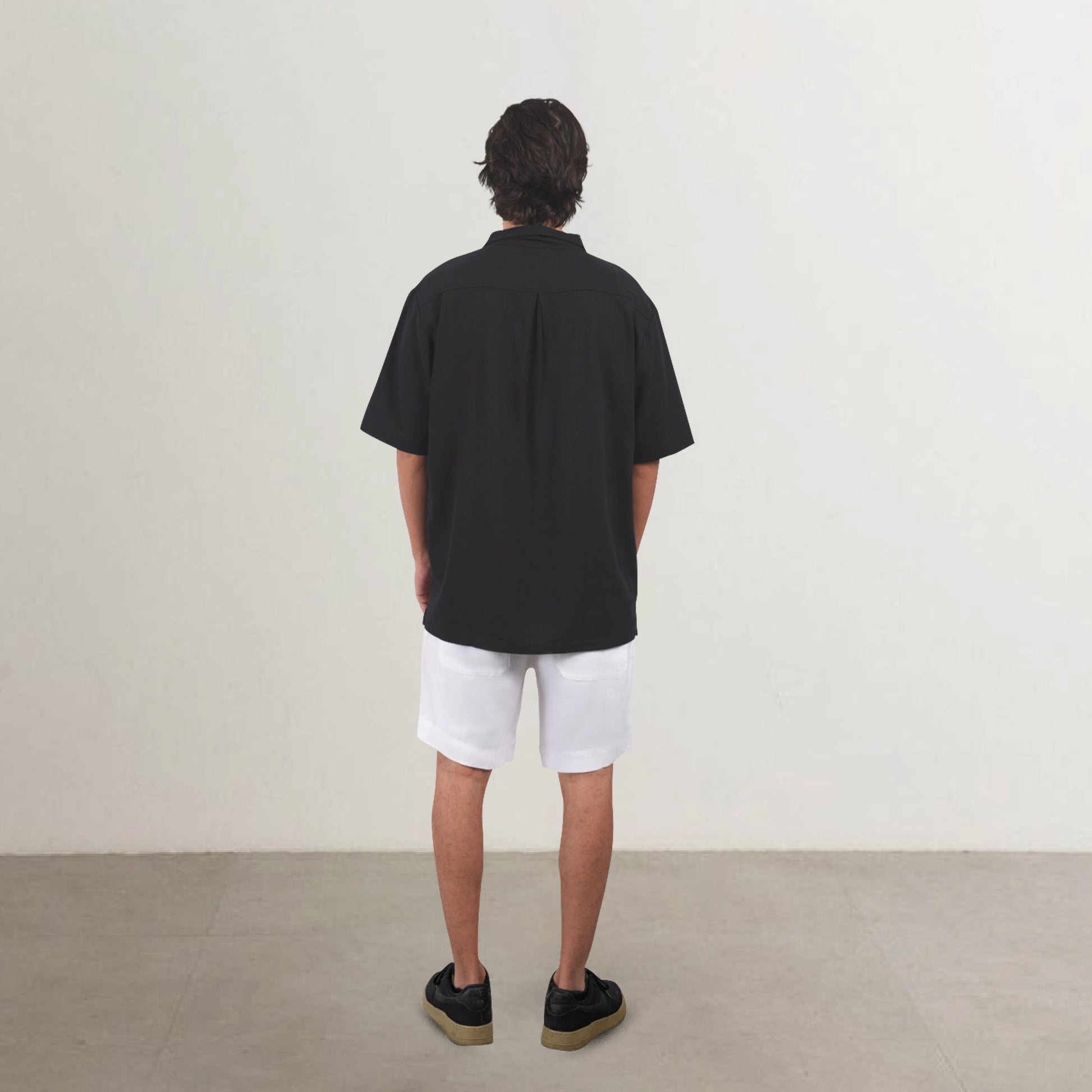 the linen shorts