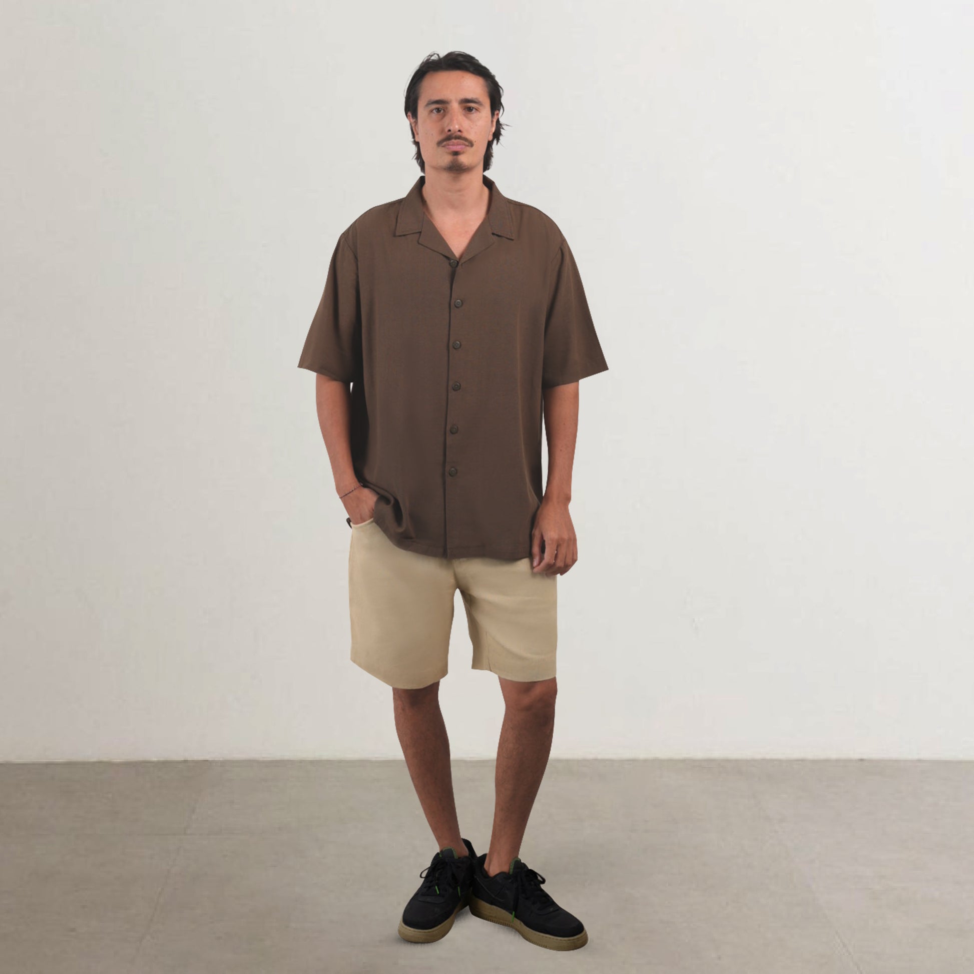 the linen shorts