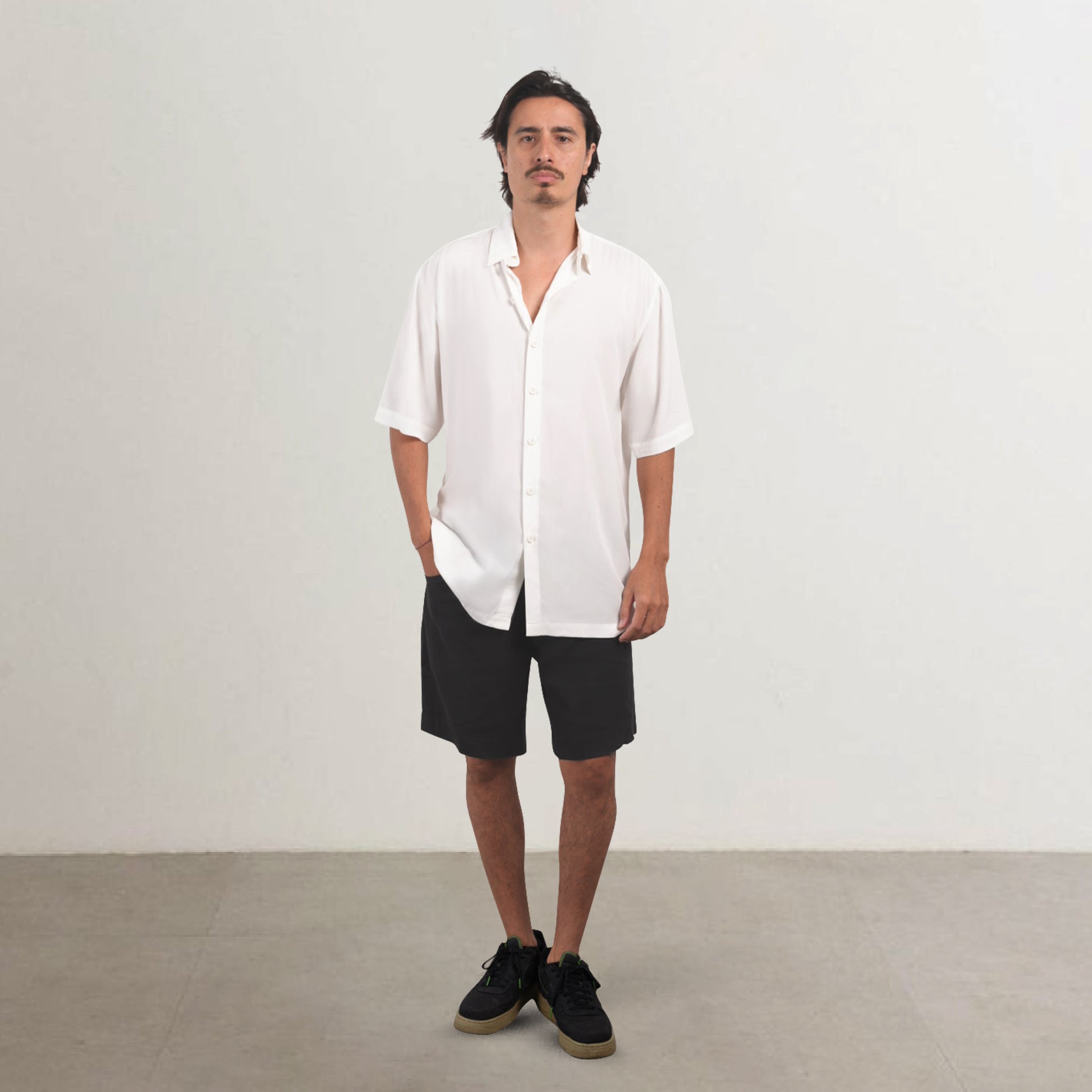the linen shorts